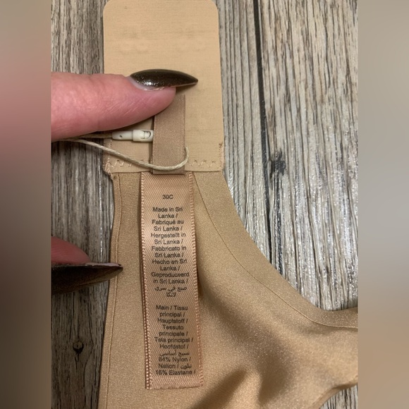 SKIMS ULTIMATE NIPPLE PUSH-UP BRA-CLAY-30C-BNWT - Picture 11 of 11